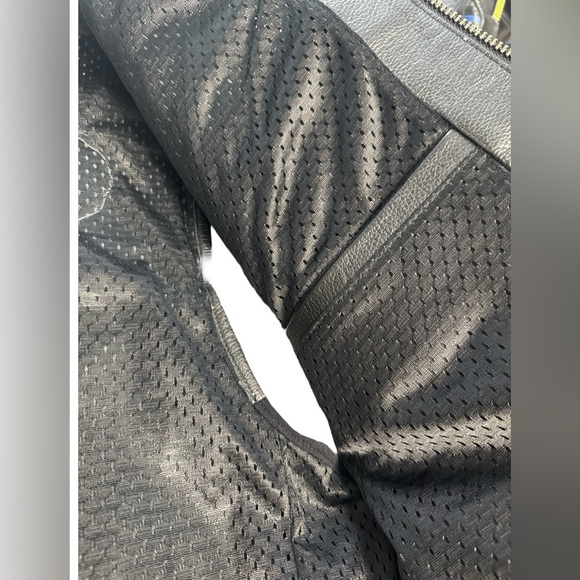 Harley Davidson Leather Vest Size 2XL - Picture 11 of 12